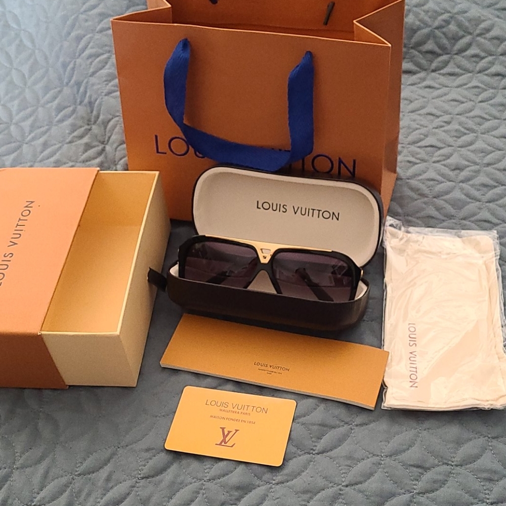 Brand new louis vuitton sunglasses